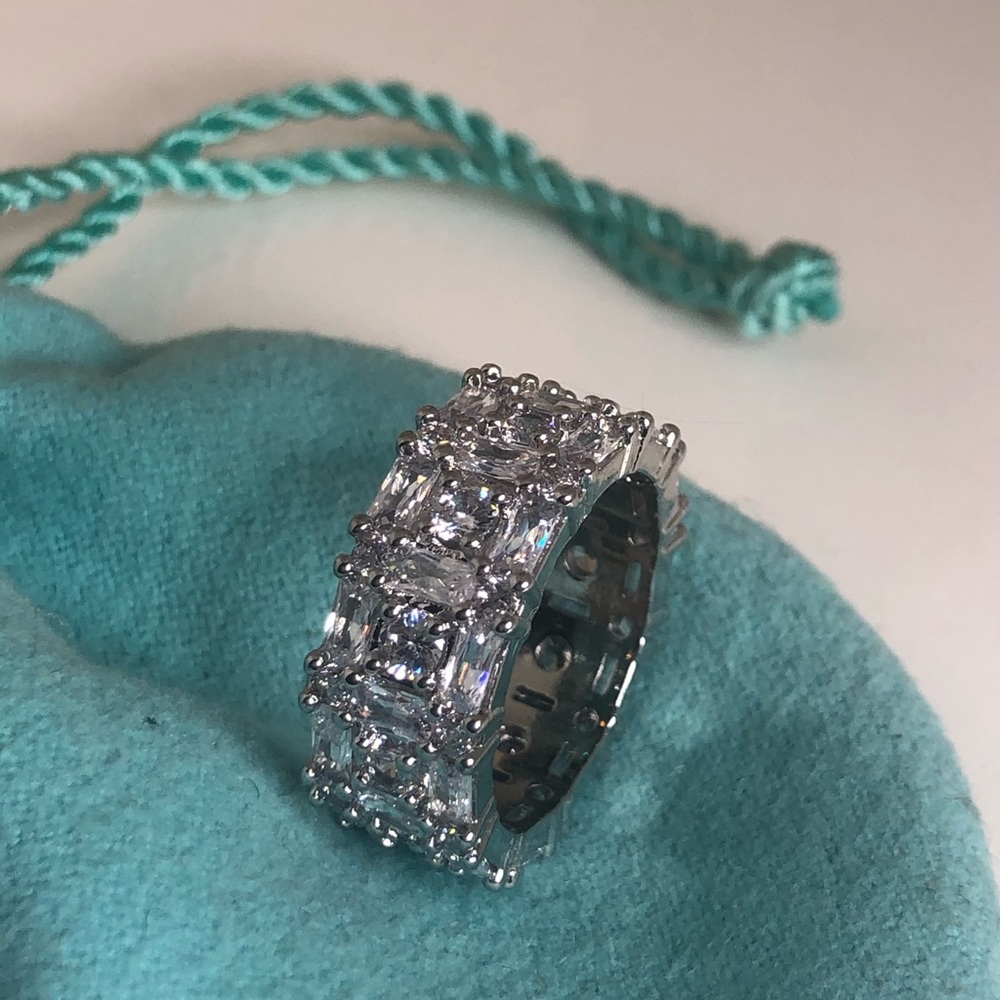 4ct multi stone extra wide eternity band - Picture 4 of 9